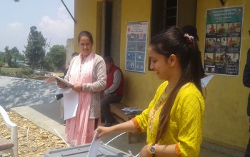 बैतडीमा नमूना मतदान सम्पन्न, एक भोट बदर 